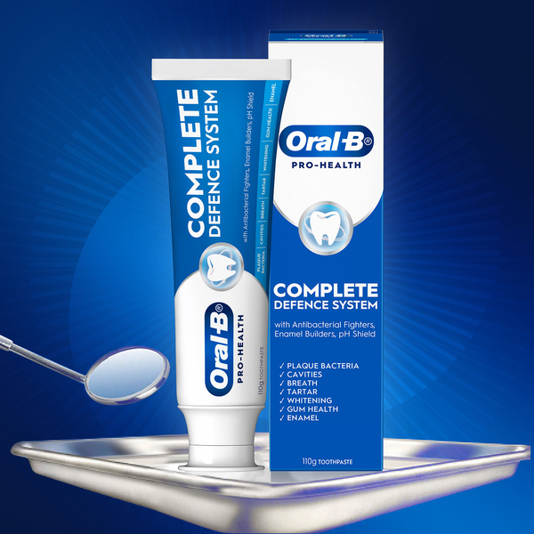 Oral B Pro Health Complete Defence System Whitening Toothpaste 110g